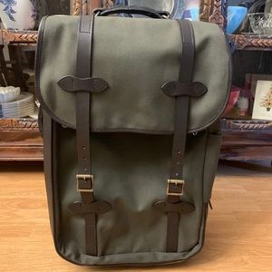 Filson Rugged Twill 2 Wheel Carry-on; Otter Green